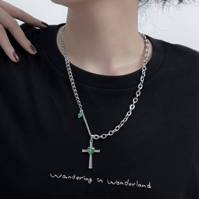 MONCROIX HEART - Green Heart Cross Necklace